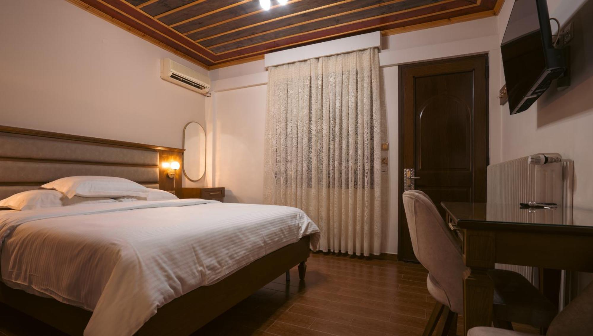 Kallinikos Guesthouse Káto Loutrákion المظهر الخارجي الصورة