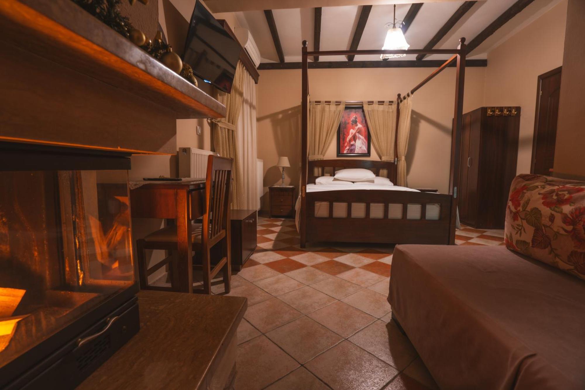Kallinikos Guesthouse Káto Loutrákion المظهر الخارجي الصورة